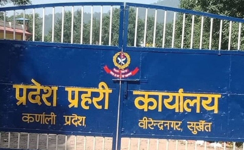 कर्णाली प्रदेमा सुरक्षा स्टिकर टाँस अभियान घरघरमा सुरु